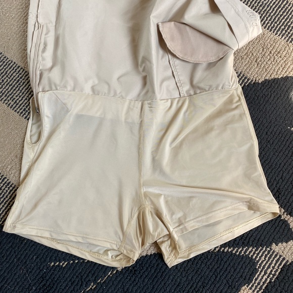 Avia Golf Tennis Skort - Picture 3 of 5